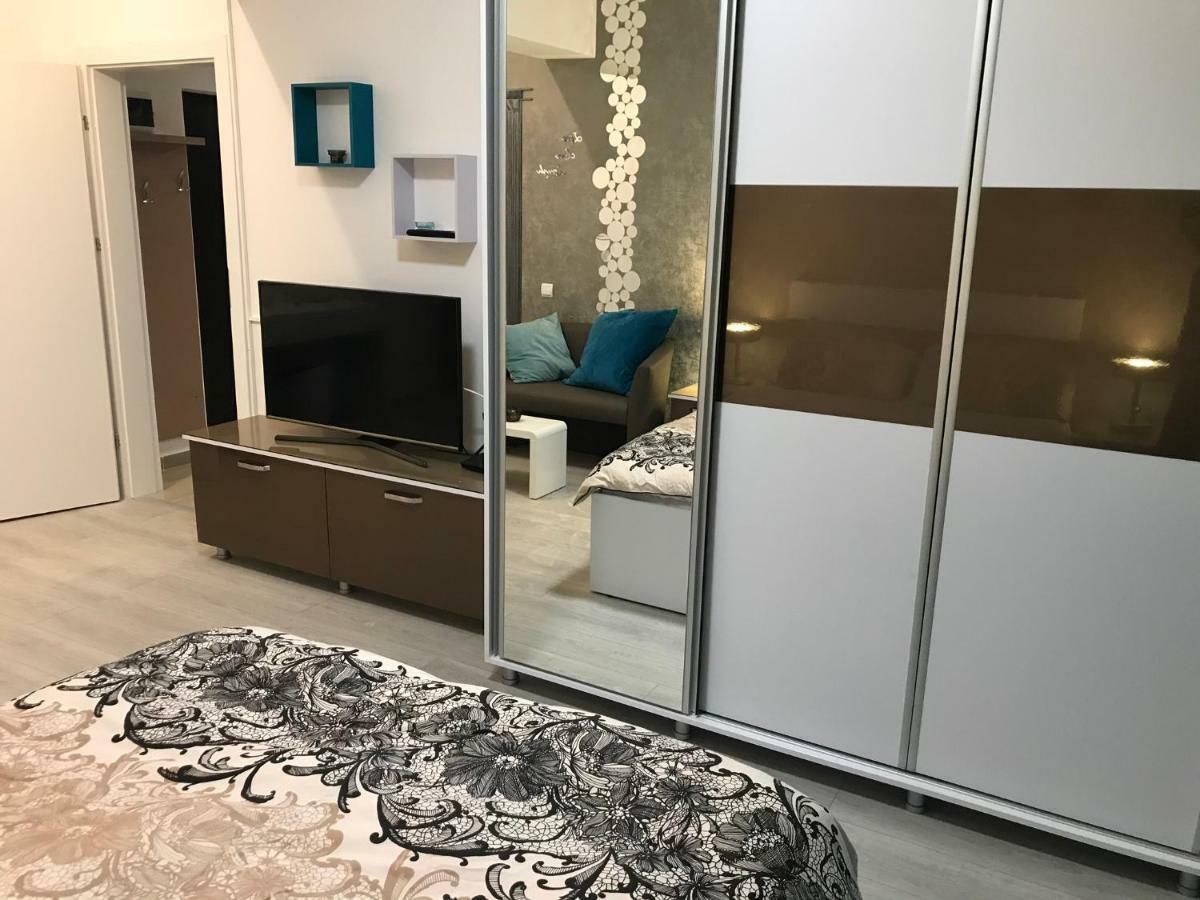 Luxury Flat 9 Near Metro Apartamento Bucareste Exterior foto
