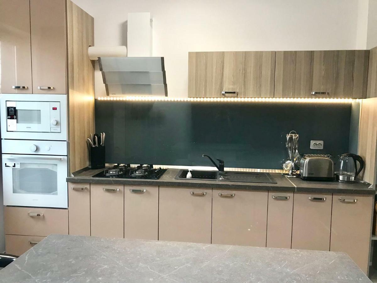 Luxury Flat 9 Near Metro Apartamento Bucareste Exterior foto
