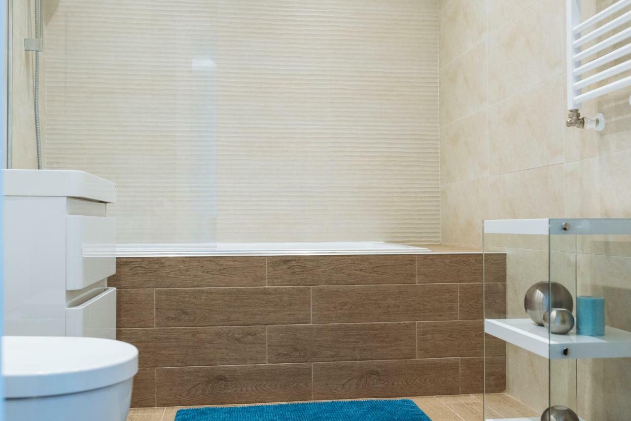 Luxury Flat 9 Near Metro Apartamento Bucareste Exterior foto